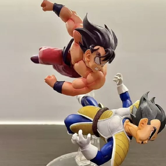 Goku vs. Vegeta "The Saiyan Clash" Mid-Air Diorama