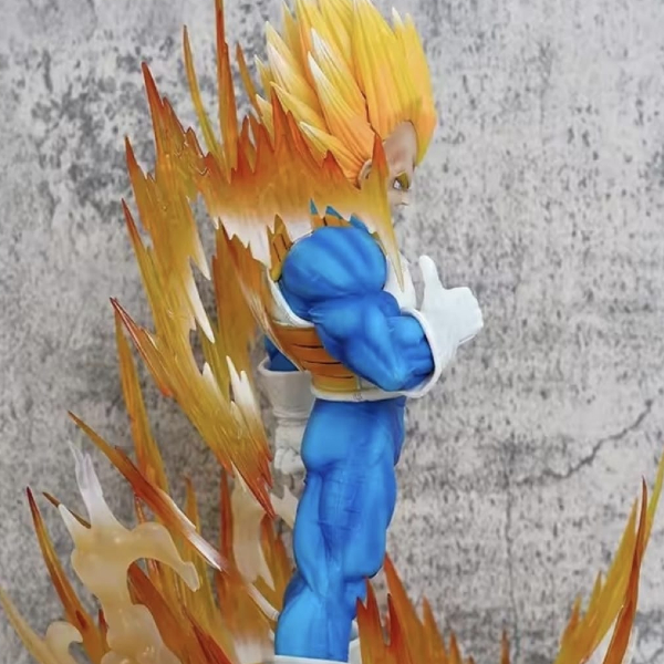 Super Saiyan Vegeta "Final Flash" Aura Statue - Image 2