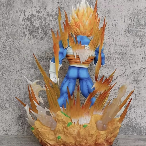 Super Saiyan Vegeta "Final Flash" Aura Statue - Image 3