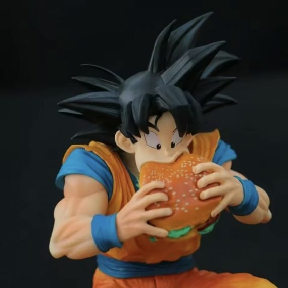 Dragon Ball Z: Goku "Saiyan Appetite" Figure